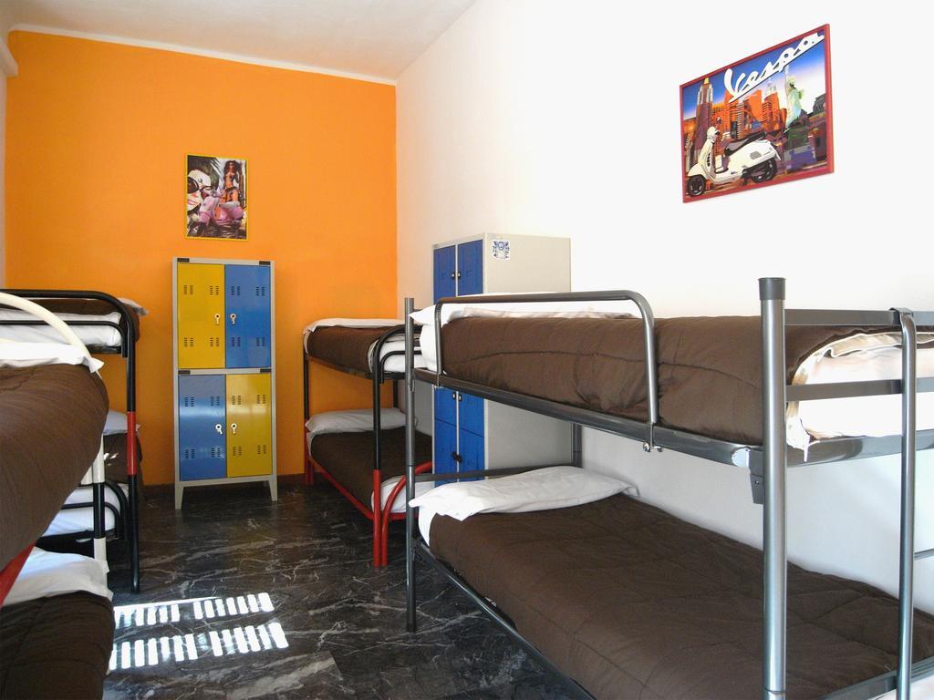 Hostel California Milano Phòng bức ảnh