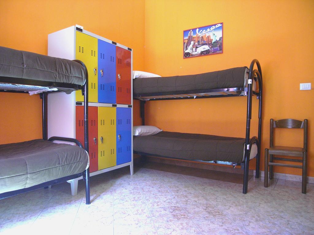 Hostel California Milano Ngoại thất bức ảnh