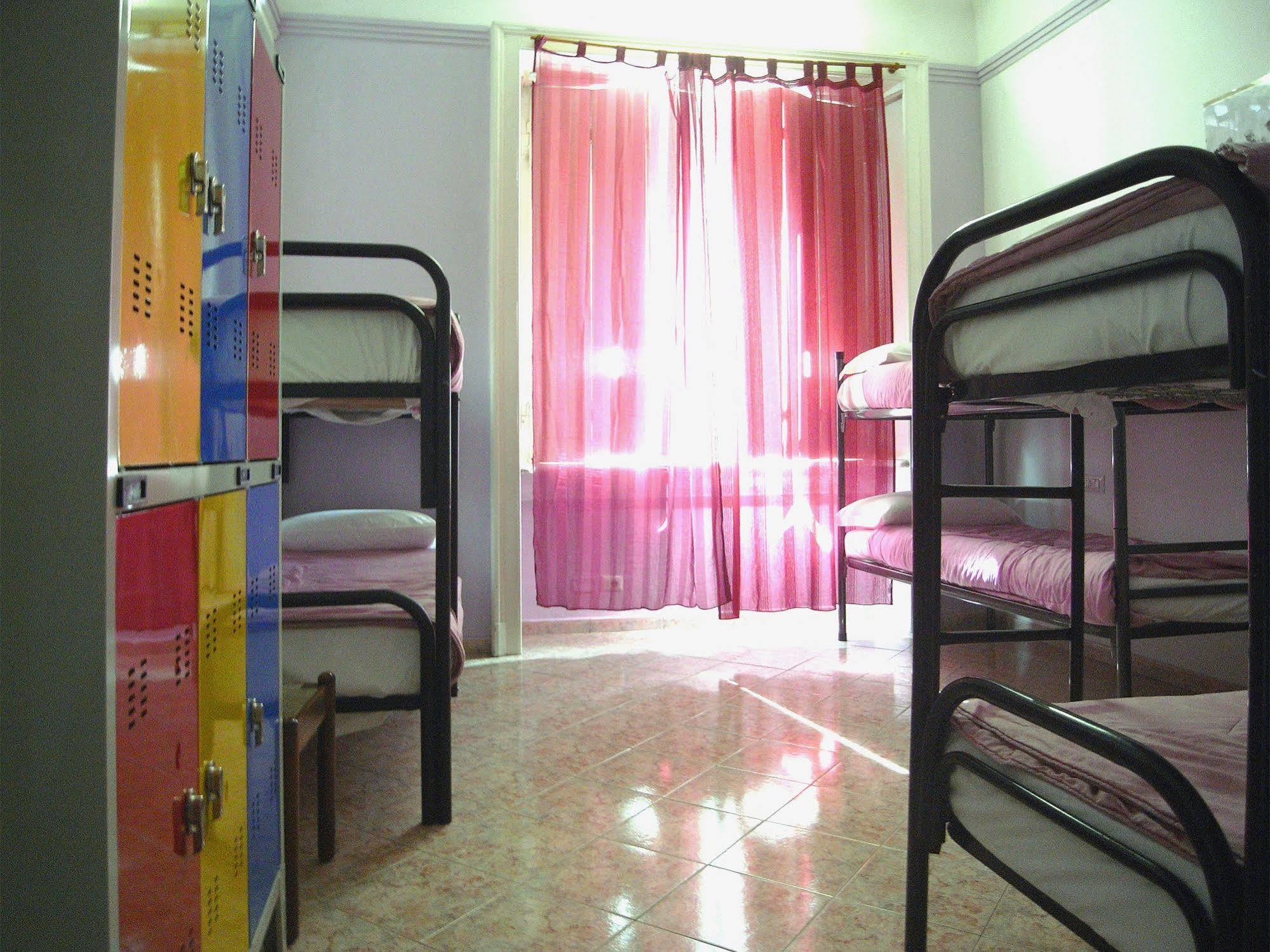 Hostel California Milano Ngoại thất bức ảnh