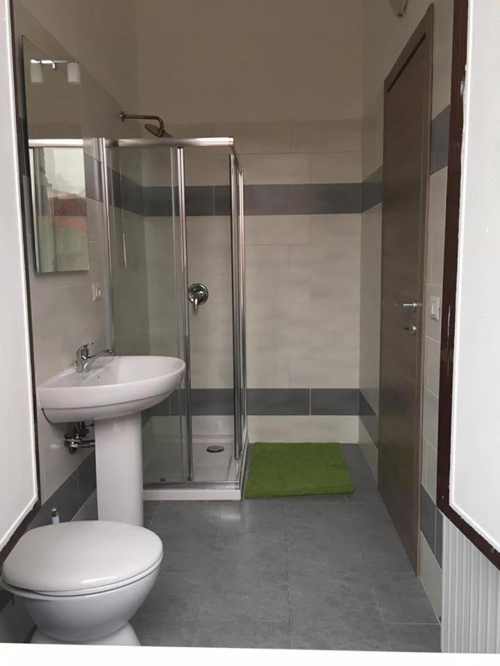 Hostel California Milano Ngoại thất bức ảnh